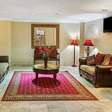 Ramada Overland Park Mission エクステリア 写真
